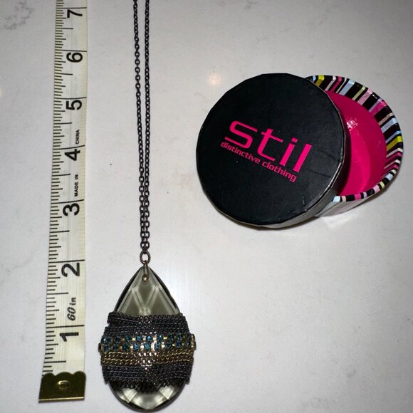 Rhinestone Pendant Necklace - Picture 4 of 4